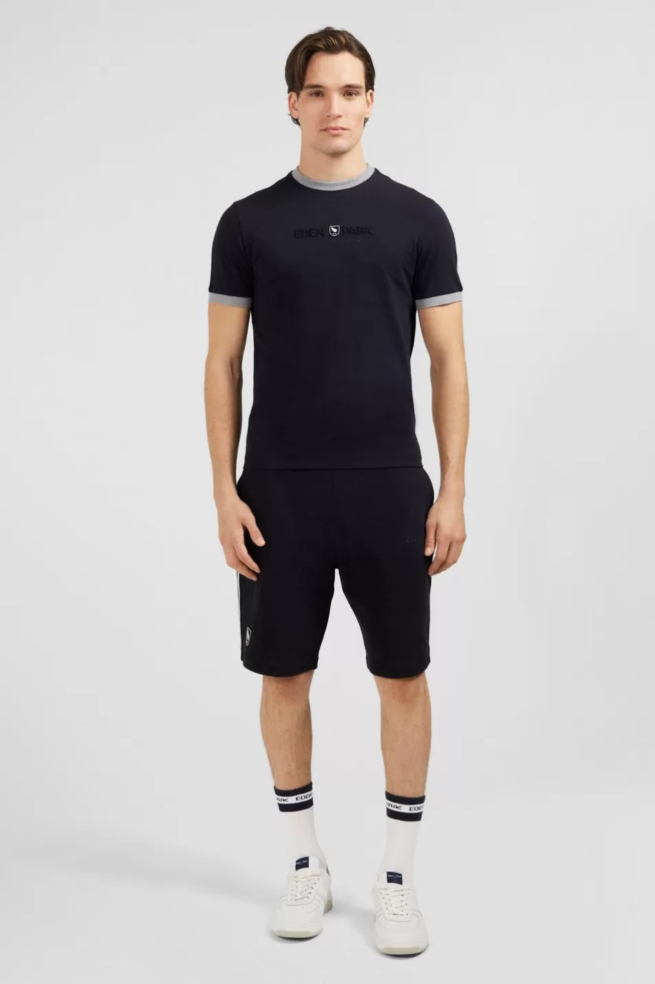 T-Shirts | Eden Park Black T-Shirt With New Zealand Lettering